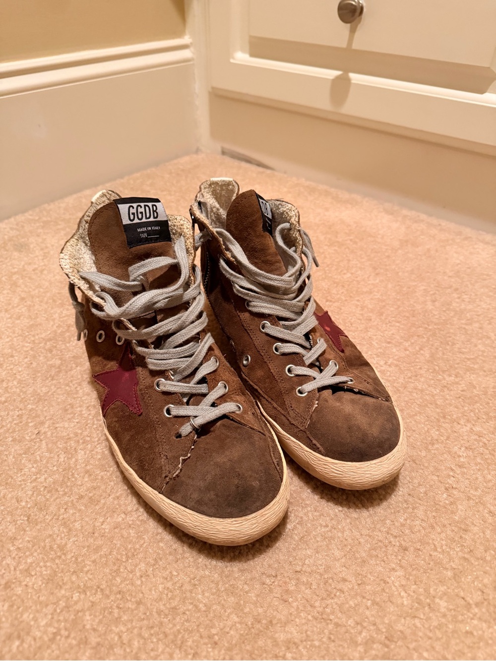 Golden Goose Brown Suede Lace-Up Boots with Burgundy Star